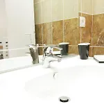 巴黎东城旅舍 * 庞坦